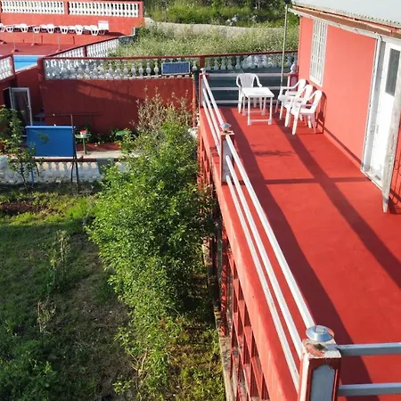 Red Apartment *