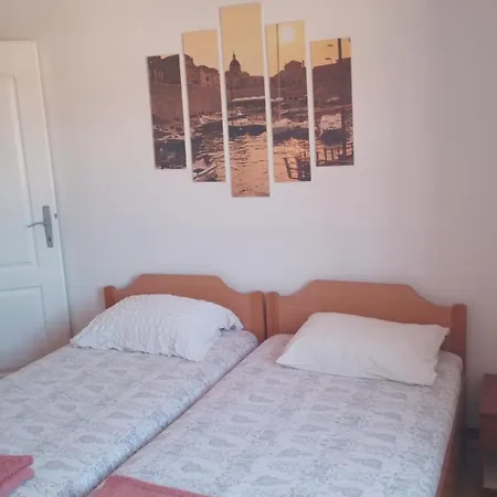 Red Apartamento