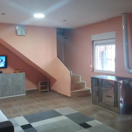 Apartment Red
