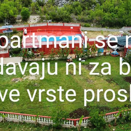Red Apartman